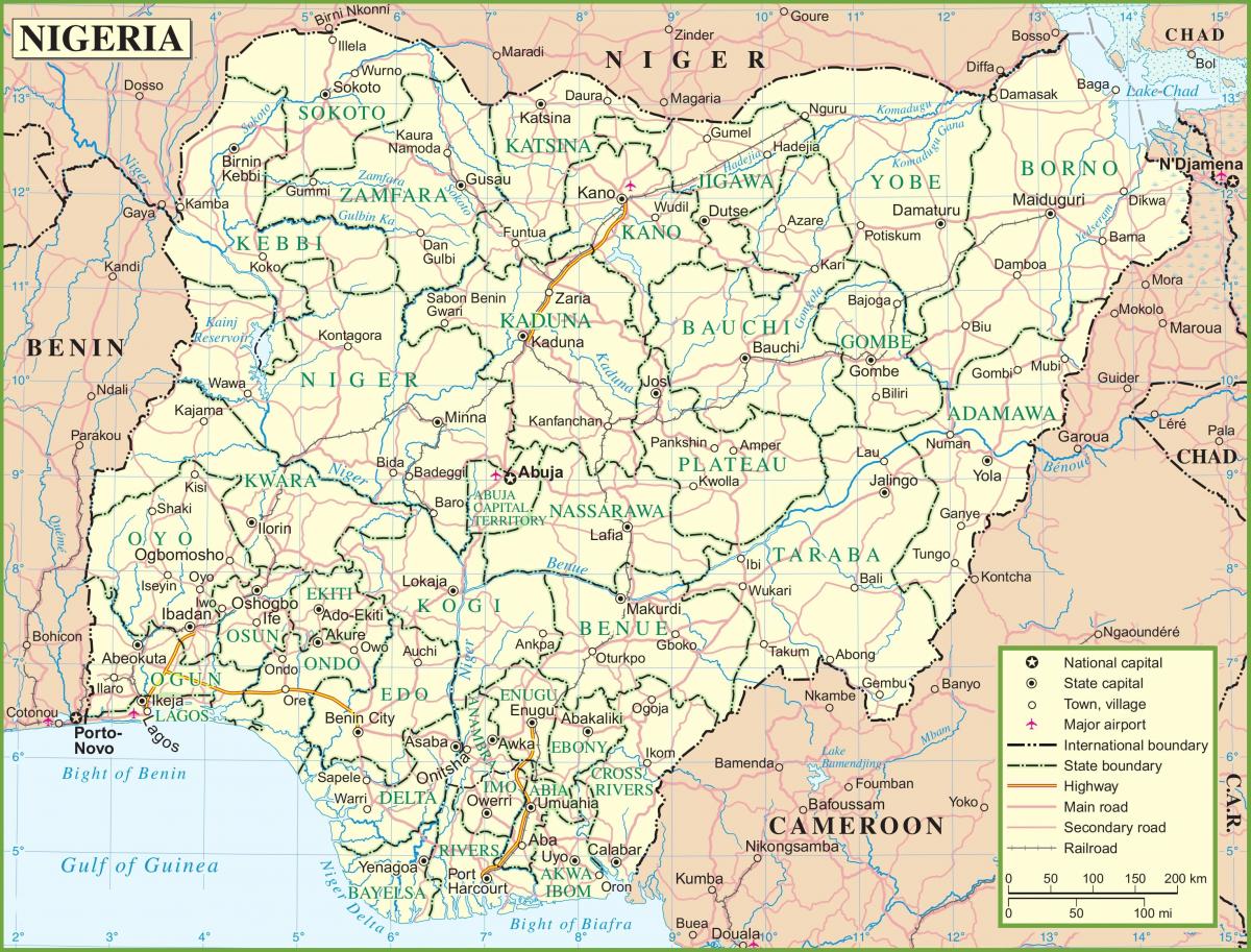 Karte von nigeria zeigt große Straßen